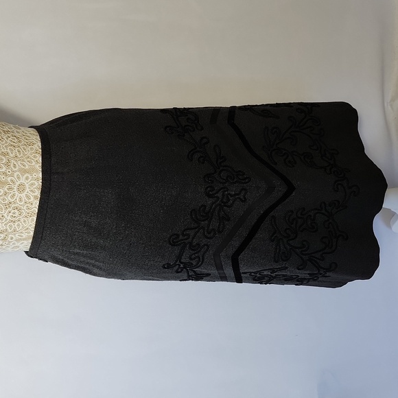 Anne Taylor Loft Petite Black Embroidered Lined Wool Blend Side Zip A Line Skirt - Picture 9 of 15